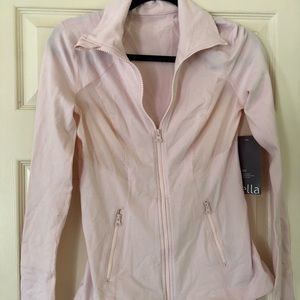 NWT Zella Jacket in Blush. Mesh Panel.Thumbholes.